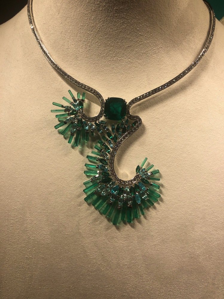 伯爵金燦綠洲系列頂級珠寶所使用的祖母綠均來自哥倫比亞。記者孫曼／攝影