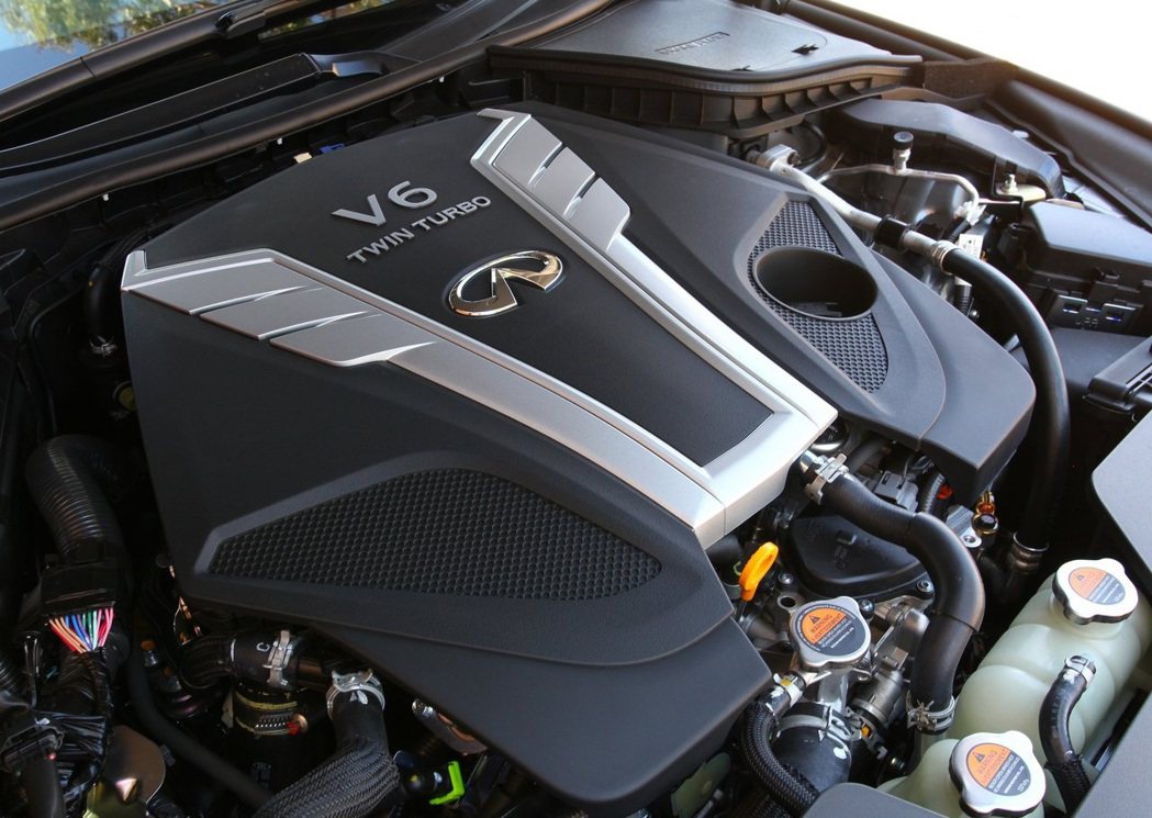 VR30DDTT雙渦輪引擎，根據車型不同分別有300/400匹兩種動力調校。 摘...