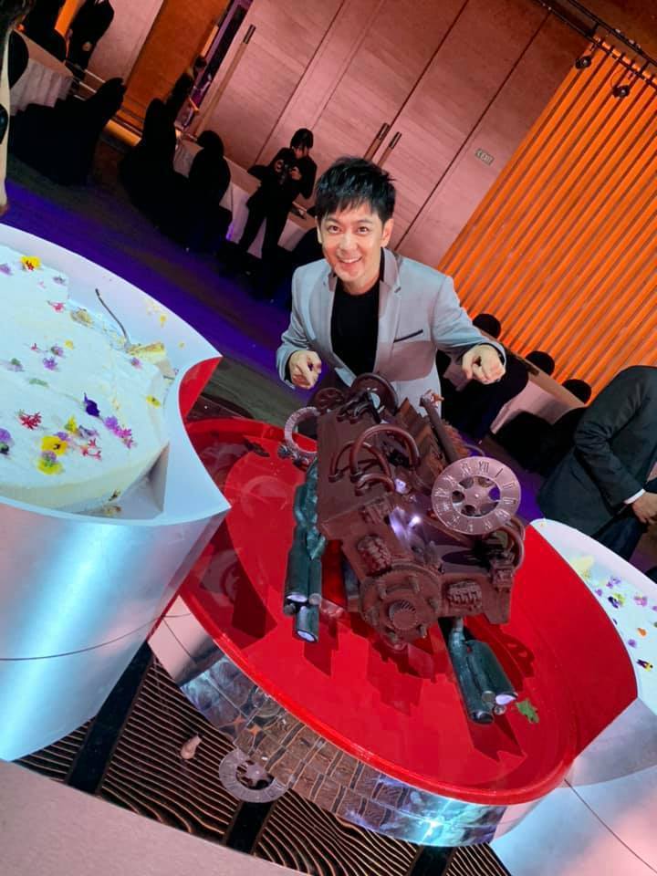 林志穎參加鐘表品牌活動，從照片中看得出來十分的開心，還一圓夢想。圖／摘自林志穎 Jimmy Lin facebook