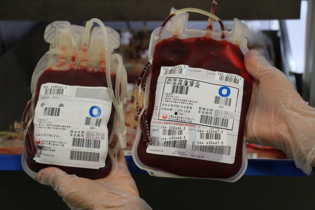 近親間輸血比較容易引起「輸血相關移植體抗宿主疾病」，有致命風險。本報資料照片