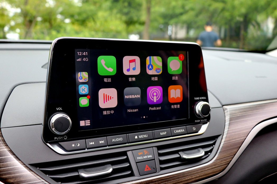 支援近年詢問度最高的Apple CarPlay及Android Auto功能。 ...