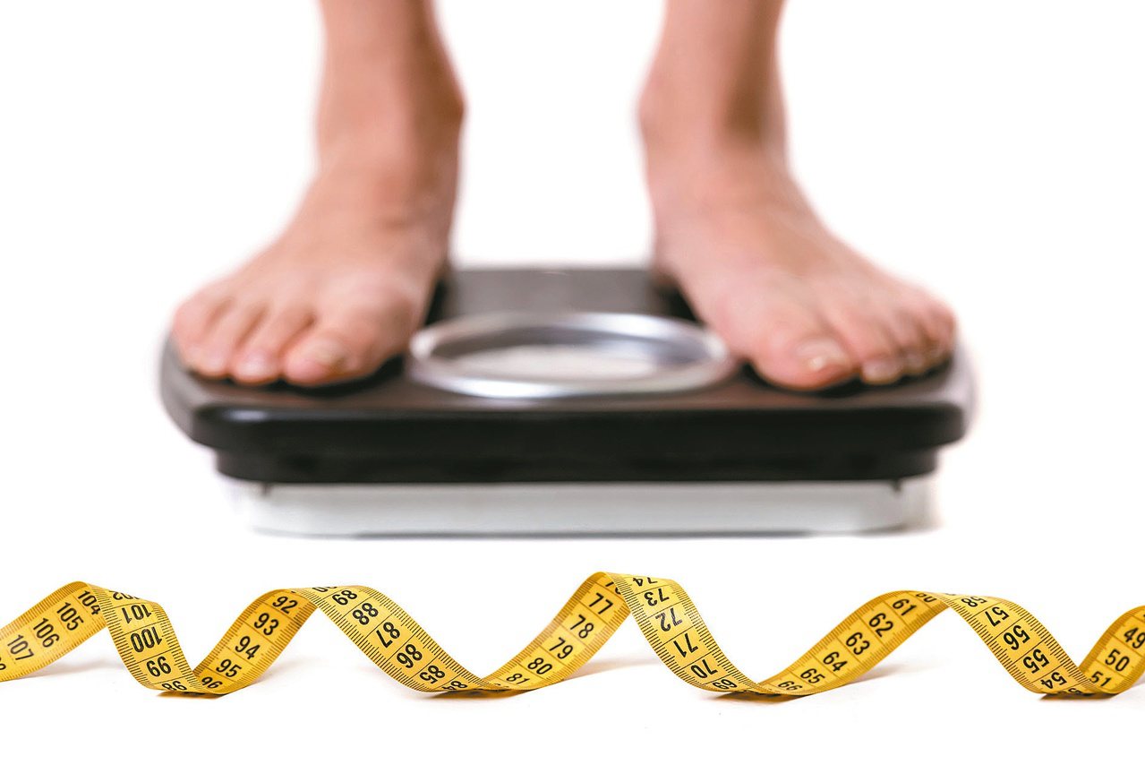 談到體脂肪，有些人會把它跟身體質量指數(BMI）搞混，BMI與體脂肪有絕對關係嗎？BMI在標準值內，代表體脂肪就正常嗎？