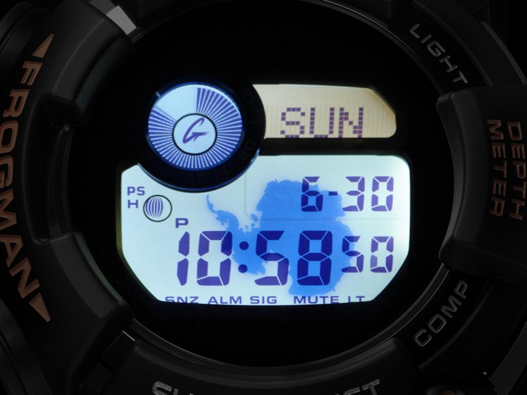 FROGMAN系列限量紀念GWF-D1000ARR腕表的冷光照明浮現南極洲圖樣。圖／Casio提供