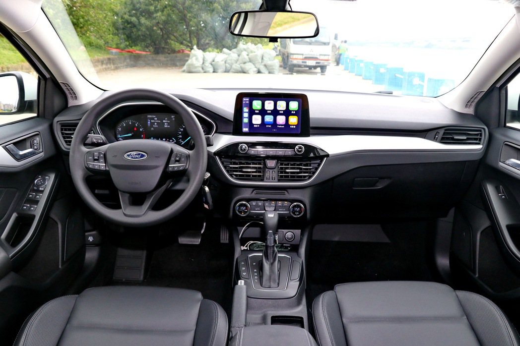 第四代Focus在車艙設計上更具質感及實用性。 記者陳威任／攝影