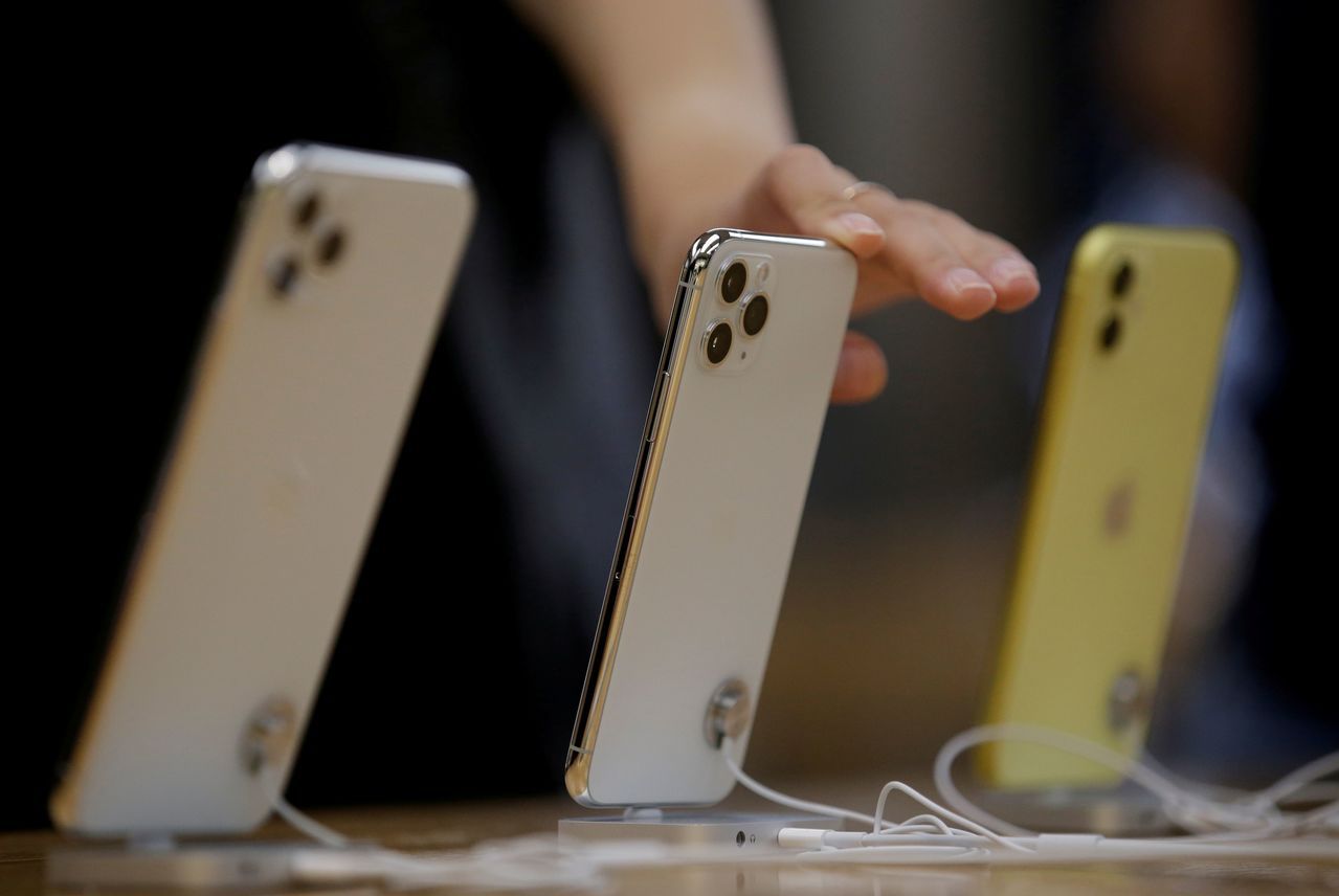 蘋果新推出的iPhone 11系列手機，由左而右是11 Pro Max、11 P...