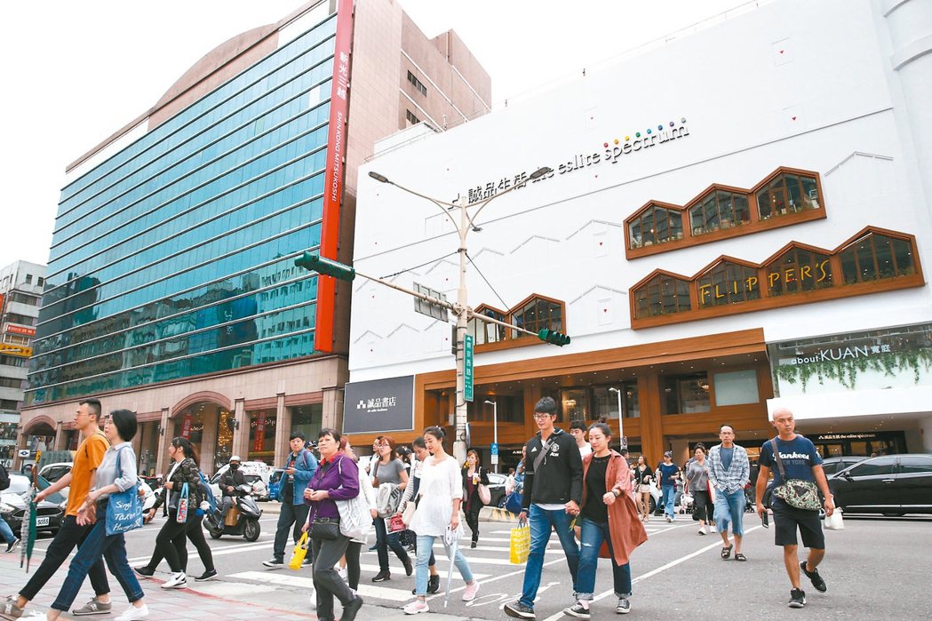 台北市中山區中16個里營業銷售額指標在95以上，堪稱消費力最強行政區。 （本報系...