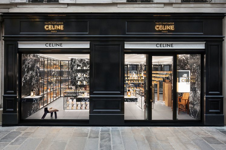 首間「CELINE高級香水專賣店」在巴黎聖奧諾雷路開幕。圖／CELINE BY HEDI SLIMANE提供
