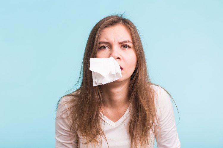 很多人都有感冒鼻塞的經驗，鼻子不暢通，導致白天上班無法集中精神、晚上也睡不著。圖／常春提供