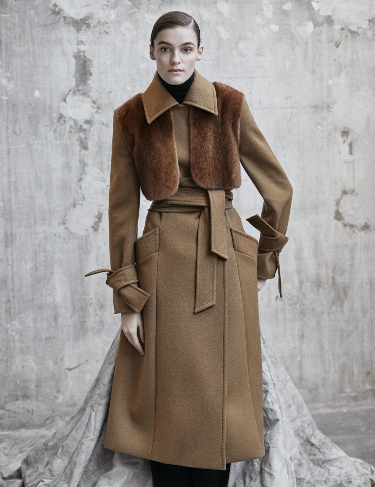 Max Mara Atelier的秋冬系列大衣奢華優雅。圖／Max Mara提供