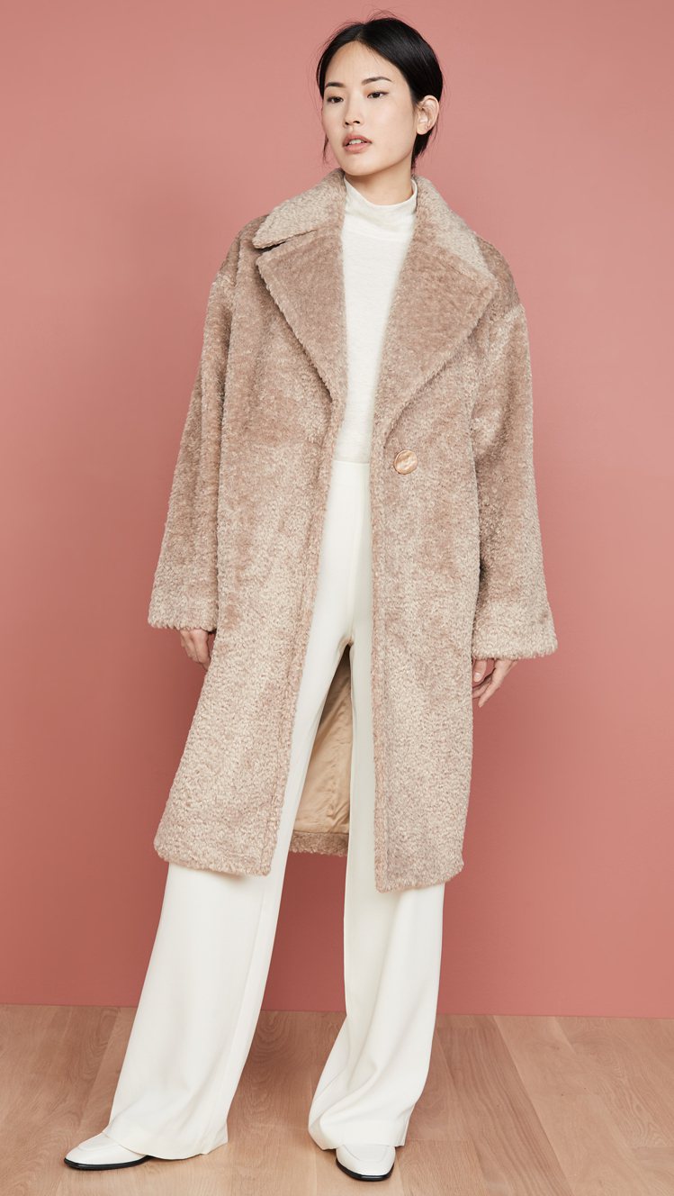 SOSKEN Jill大衣，售價498美元、約合台幣15,314元。圖／shopbop提供