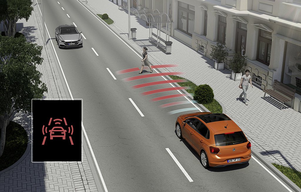 IQ.DRIVE智能駕駛輔助系統包含Front Assist車前碰撞預警（含AE...