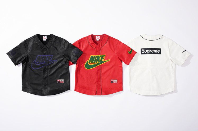 Supreme x Nike 最新聯名系列棒球衣。圖／摘自Supreme官網