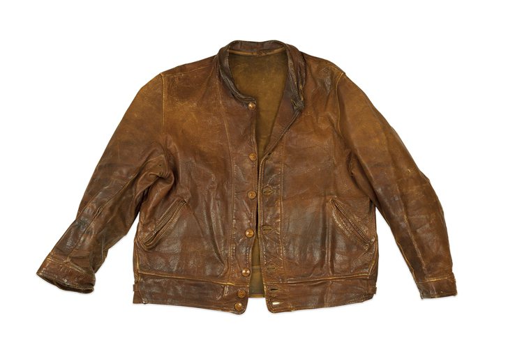 愛因斯坦Menlo Cossack褐色皮夾克，原版非賣品。圖／Levis提供