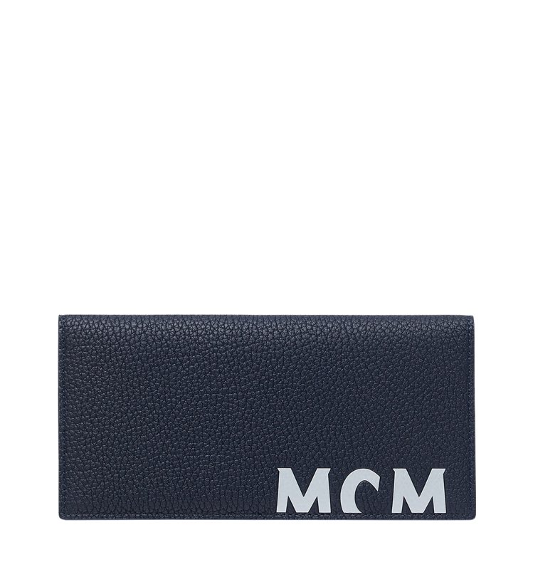 MCM Logo長夾，售價11,000元。圖／MCM提供