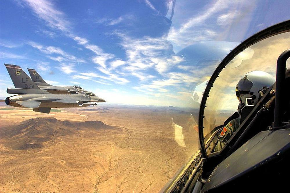 進行飛行訓練的21中隊F-16，從外觀看不出與國軍有關。（美國空軍檔案照）