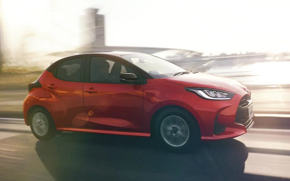 新世代Toyota Yaris共有1.0升汽油、1.5升汽油與1.5升Hybri...
