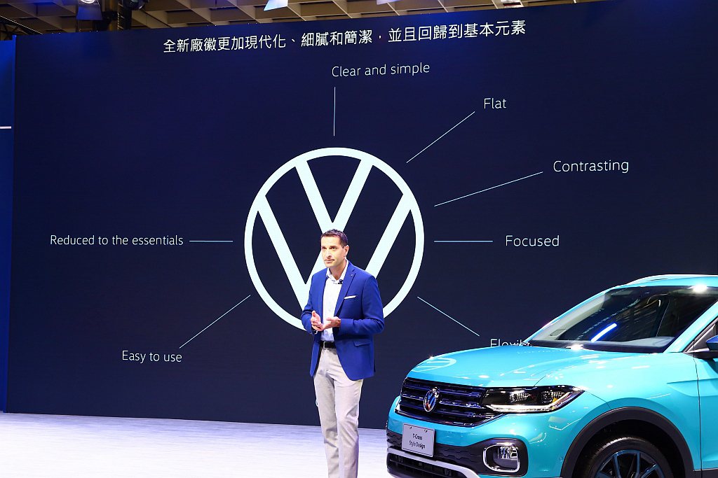 New Volkswagen為由內而外的全新轉變，全新廠徽改變過往3D設計，線條...
