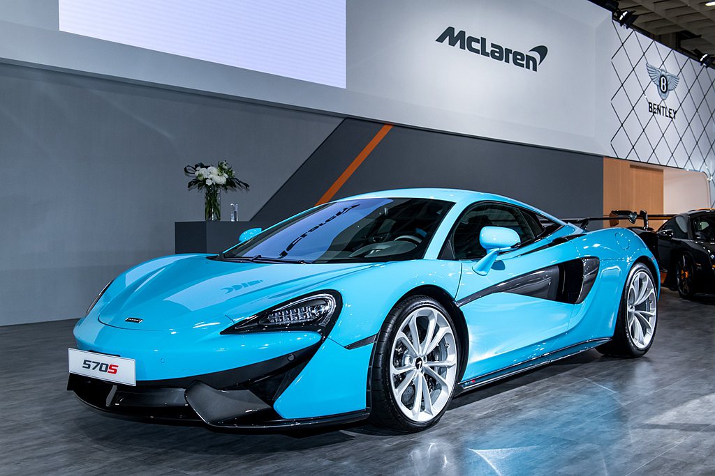 McLaren 570S透過MSO客製化團隊將性能再進化，開發專屬的HDK套件，...