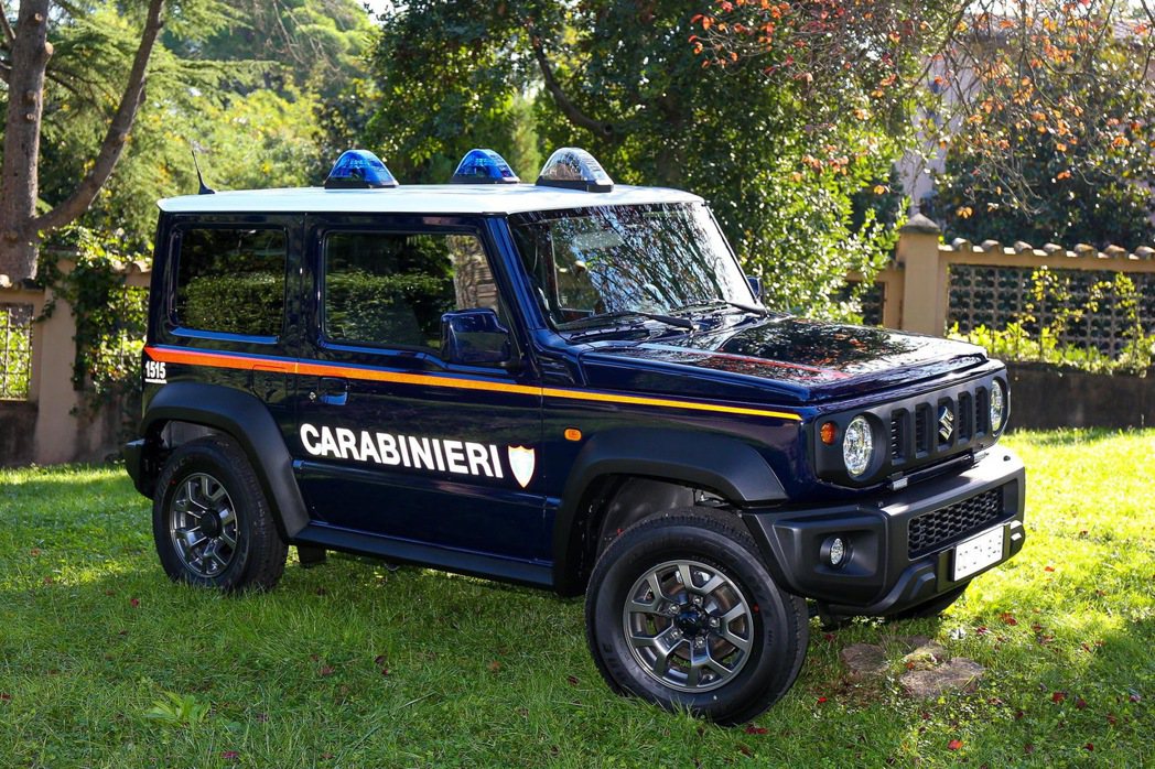 第四代Suzuki Jimny加入義大利的憲兵警察部隊。 圖／摘自carscoo...
