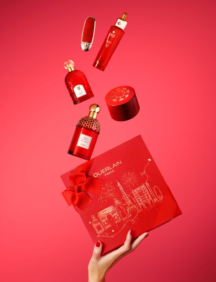 嬌蘭推出金燦紅緋新年限量版的保養、彩妝與香水。圖／嬌蘭提供