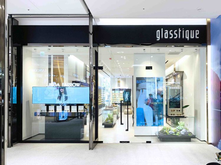 眼鏡概念店glasstique正式進駐遠東信義A13，並帶來多個獨家眼鏡品牌。圖／溥儀眼鏡