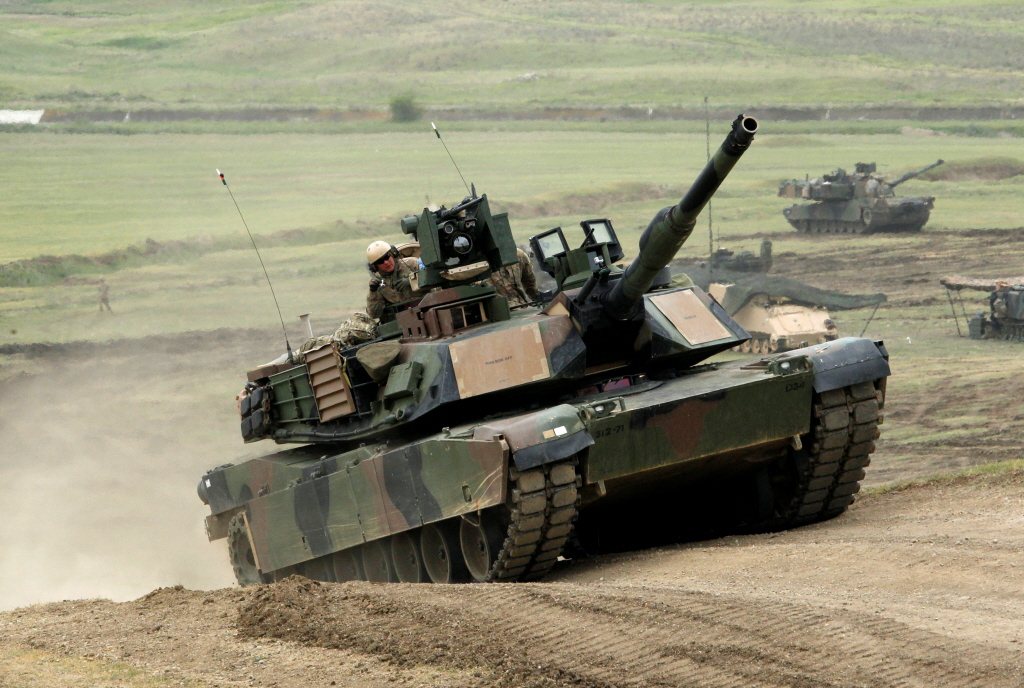 國軍確定採購108輛M1A2T，以替換國軍裝甲部隊逐漸老舊的M48H與M60A3 TTS。圖為美M1A2戰車。 圖／路透社