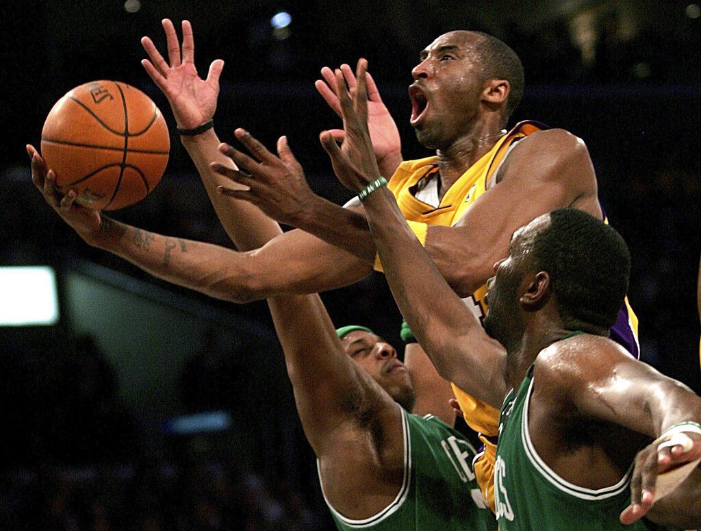 Kobe踏進NBA的那一刻起，他注定要發光發熱。 圖／美聯社
