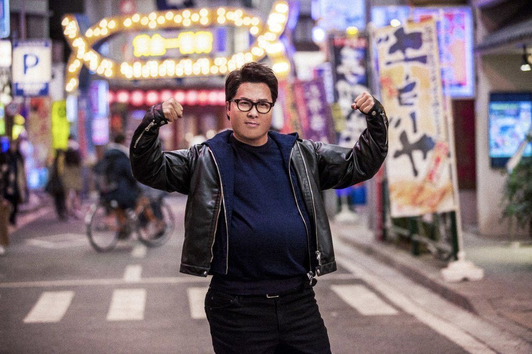 甄子丹變身胖漢、打進日本的「肥龍過江」，在目前華語賀歲電影中稱冠。圖／華映提供