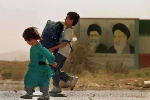 絲綢之路，通向災難之路：伊朗、伊拉克與美國的角力
