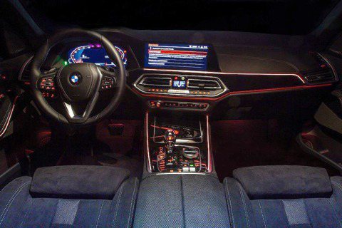 BMW與Alcantara攜手合作 推出滿滿麂皮的限量版本X5！