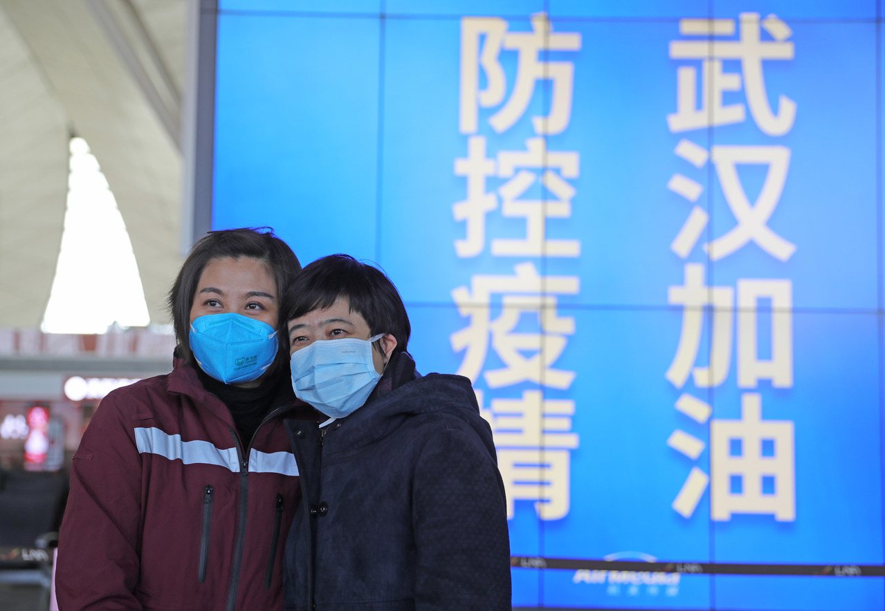 大陸研究武漢肺炎，只有約4成患者早期出現發燒。新華社