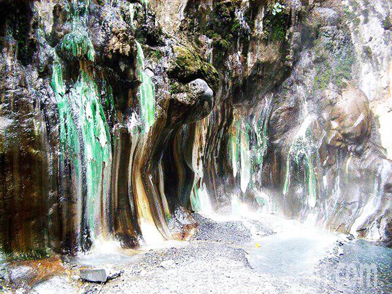 栗松溫泉被喻為南橫公路沿線最美的野溪溫泉。記者羅紹平／攝影