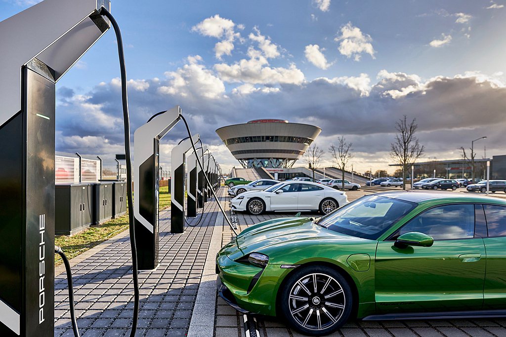 保時捷宣布歐洲最強大的電動車充電園區開始運作。 圖／Porsche提供