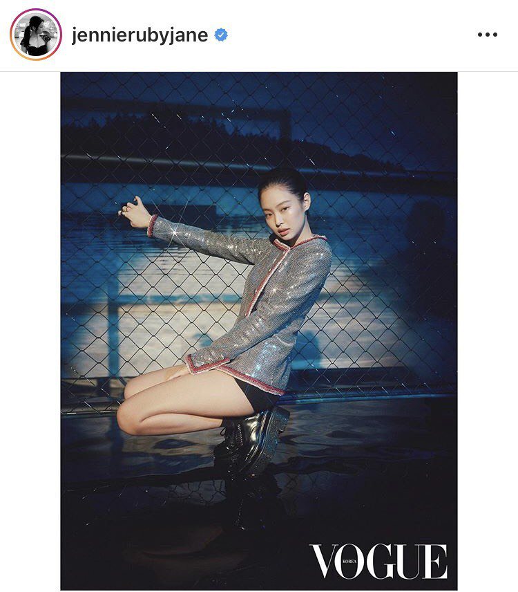 Jennie配戴香奈兒COCO CRUSH系列珠寶拍攝韓國時尚雜誌。圖／取自IG @jennierubyjane