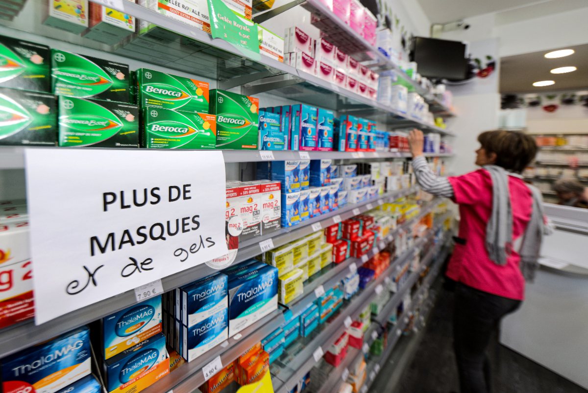 法國新冠肺炎確診人數遽增，藥局口罩告缺。