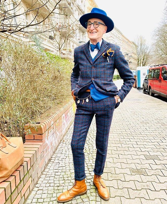 意外走紅的Günther Krabbenhöft，曾被德國與時尚雜誌評選為「最潮時尚爺爺」。