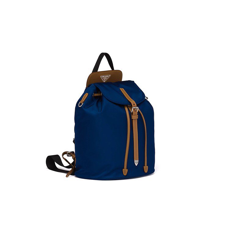 Prada Saffiano皮革飾邊藍色尼龍後背包，38,500元。圖／PRADA提供