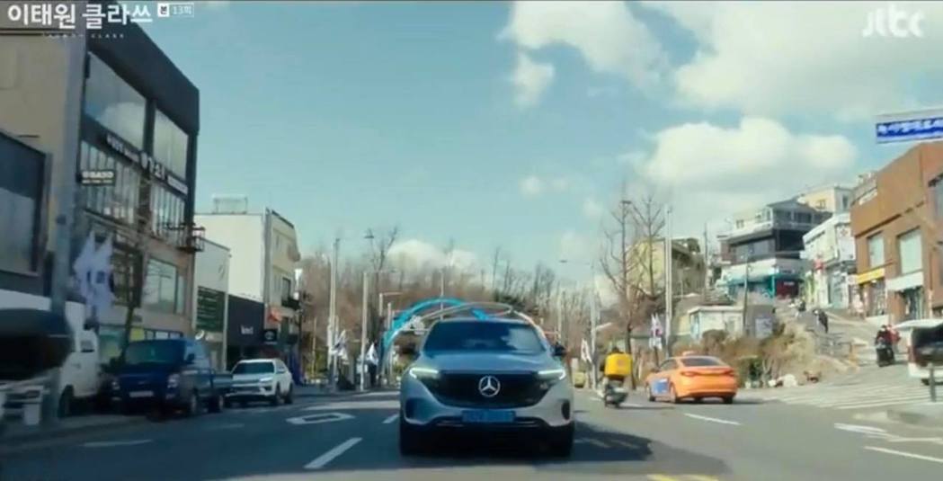 Mercedes-Benz旗下首輛電動車款EQC出現在當紅韓劇《梨泰院 Clas...