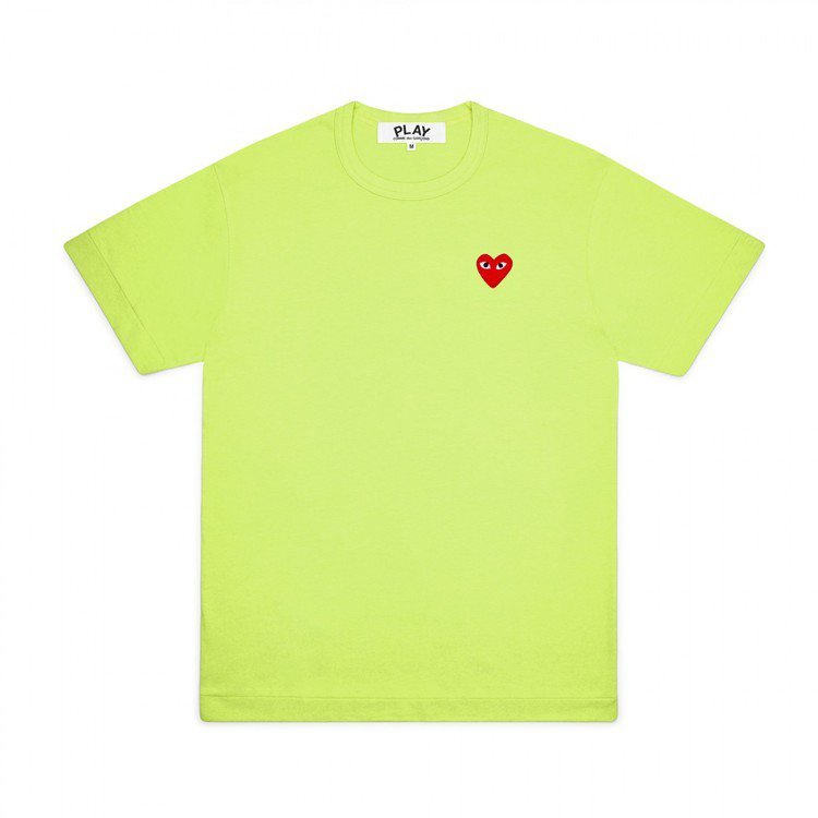 Comme des Garçons迷你愛心青蘋果綠色T恤，價格店洽。圖／團團選品提供