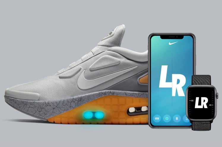 Nike Adapt Auto Max鞋款可透過手機、智能表來進行即刻調整鞋帶與鞋底燈光。圖／NIKE提供