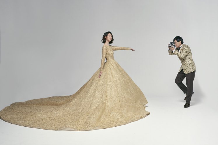 黃子佼與孟耿如婚紗照由攝影大師蘇益良掌鏡。圖／Nicole+Felicia提供