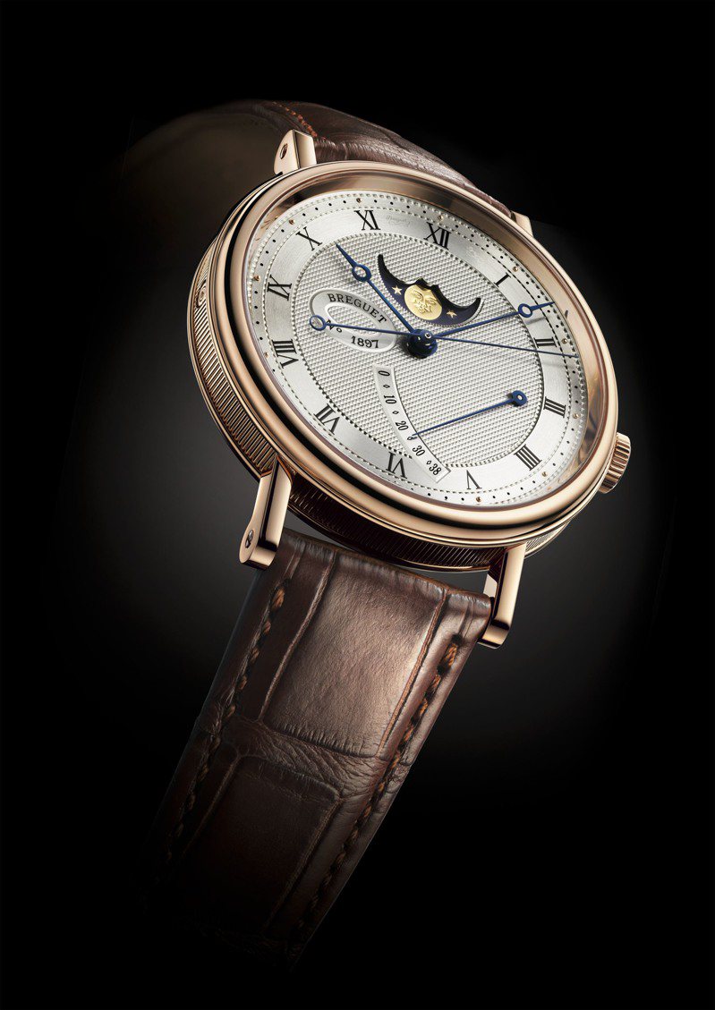 寶璣，Classique 7787月相盈虧顯示腕表，玫瑰金，39毫米，自動上鍊機芯，時間顯示、月相顯示，價格店洽。圖 / Breguet提供。