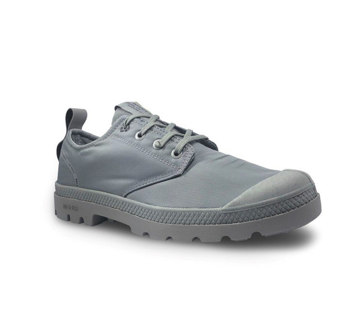 PAMPA OX LITE+ RCYCL WP+系列鞋款2,980元。圖／Palladium提供