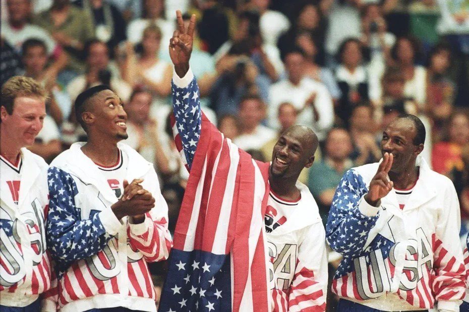 喬丹在1992年「夢幻隊」奧運戰袍也以21萬6千美元（約台幣650萬元）售出，金...