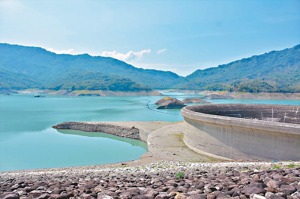 台南南化水庫目前蓄水率剩21.45%，圖為南化水庫3月情形。圖／聯合報系資料照片
