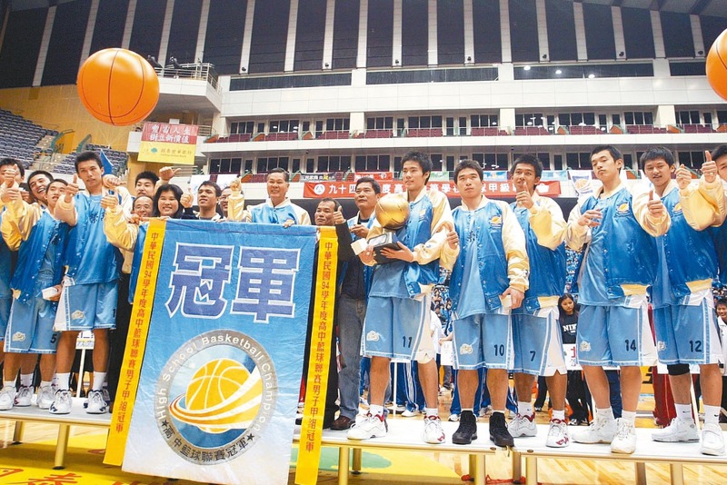 新榮高中發展籃球運動，成績不錯，但仍面臨招生困境。圖／新榮高中提供