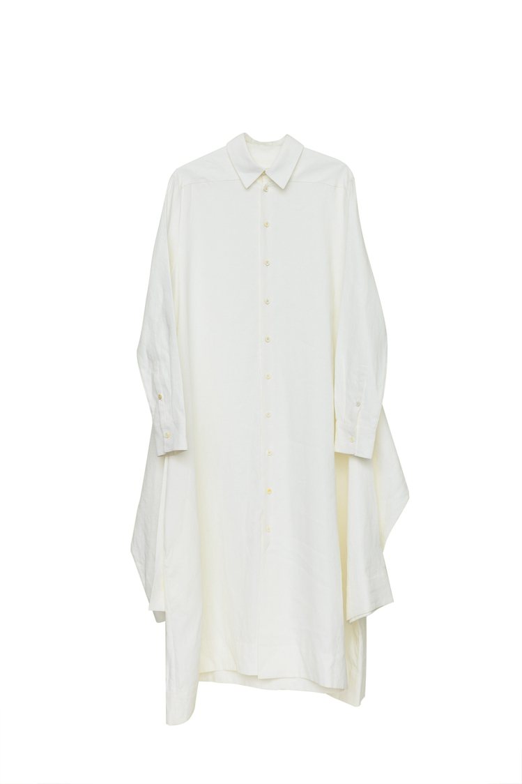 Jil Sander白色連身洋裝，62,800元元。圖／團團選品提供