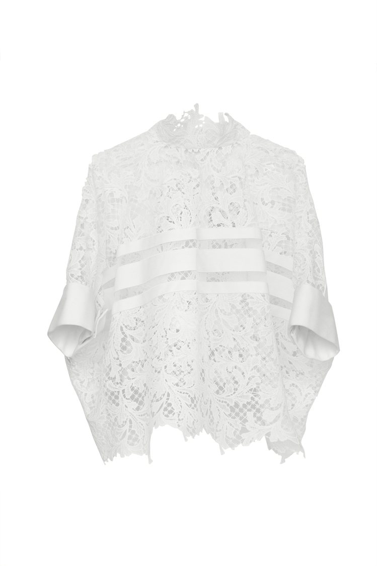 Sacai白色罩衫，46,800元。圖／團團選品提供