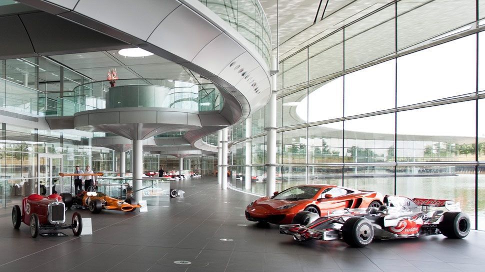 McLaren集團包括三個部門：F1車隊、超級跑車運營部門和技術研究部門。 摘自...