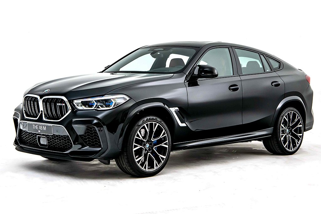 日前正式上市的BMW X6 M高性能跑旅，繳出7.8km/L平均油耗表現。 圖／...